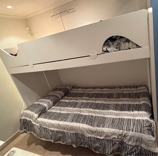 Litera con cama abatible abajo
