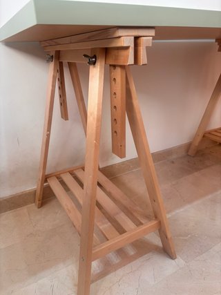 Mesa escritorio convertible a mesa de dibujo