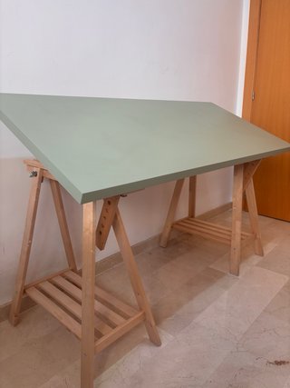 Mesa escritorio convertible a mesa de dibujo