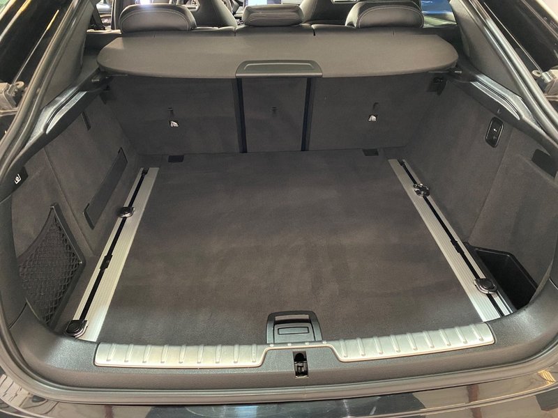 BMW X6 2018, foto 27