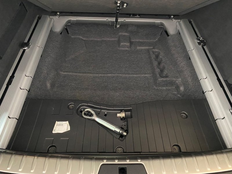 BMW X6 2018, foto 28