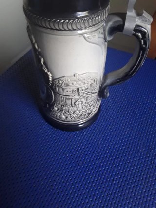 Boccale da birra tedesco in ceramica