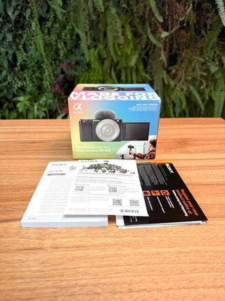 Sony ZV-E10 como NUEVA