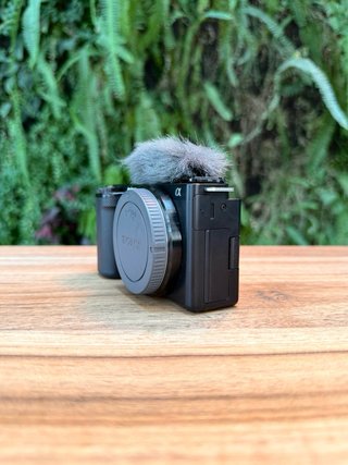 Sony ZV-E10 como NUEVA