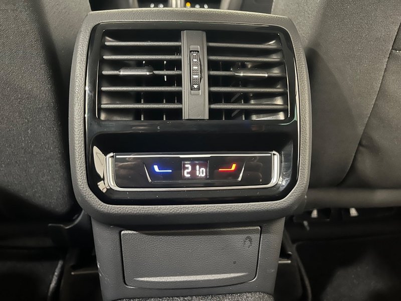 Volkswagen Passat VARIANT BUSINESS 2.0 TDI EVO 2024, foto 18