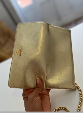 Bolso Cadena Prada Saffiano Dorado