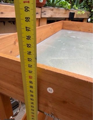 Tavolo da giardinaggio in legno