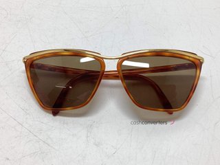 gafa de sol señora valentino v587