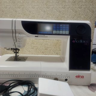 Máquina de coser Elna Excellence 740