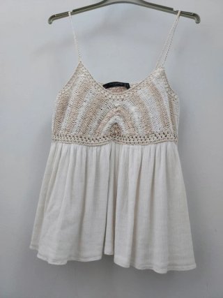 Top Zara Crochet Beige y Blanco Talla S