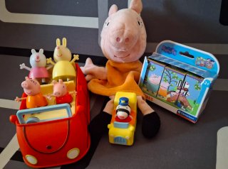 Lote Peppa Pig: Coche, Figuras, Marioneta y puzzle