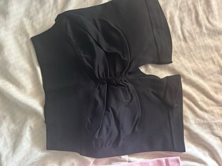 Mallas deportivas cortas con fruncido