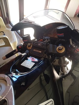 Honda CBR 1000rr Negra Deportiva
