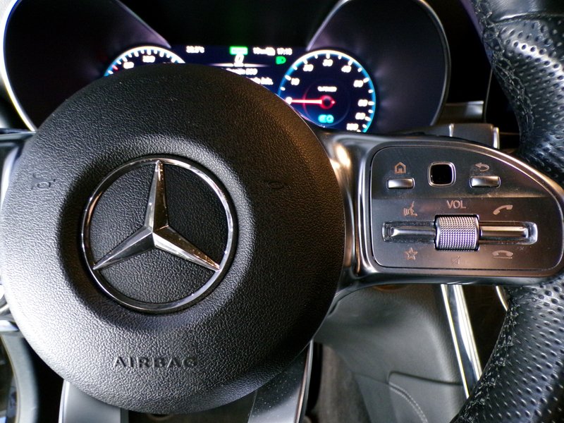 Mercedes-Benz GLC 2021, foto 36