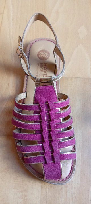 Sandalias niña Gioseppo rosas y doradas talla 37