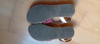 Sandalias niña Gioseppo rosas y doradas talla 37
