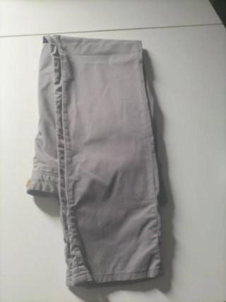Pantalones largos de caballero grises