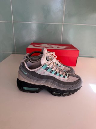 Nike Air Max 95 Gris y Turquesa