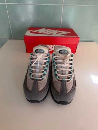 Nike Air Max 95 Gris y Turquesa