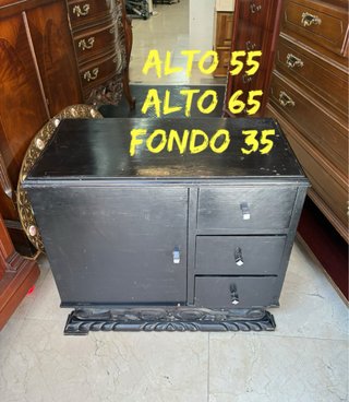 Mesita de noche de madera negra