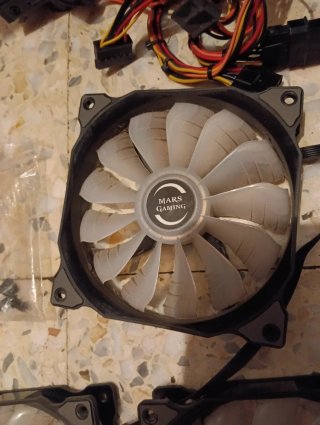 Set ventiladores RGB con mando