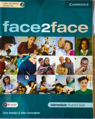 Libros de texto y de ejercicios de inglés y francé