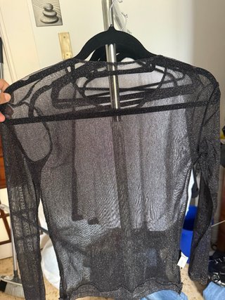 2 Camisetas Malla Transparente con Labios Rojos