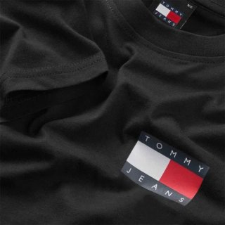 Camiseta Tommy Jeans Negra. Tallas S a 2XL. Nueva