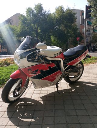Suzuki GSXR 750 1990