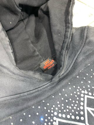 Sudadera Lost con pedrería