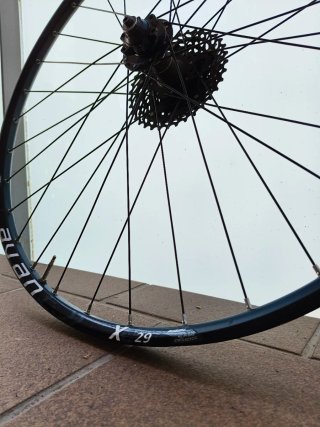 Rueda AVANT CX29