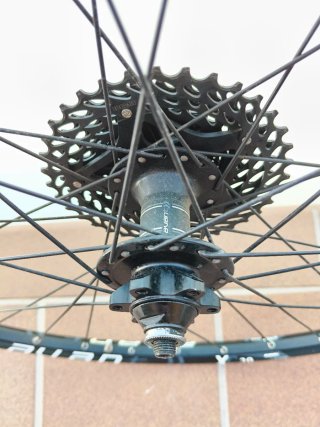 Rueda AVANT CX29