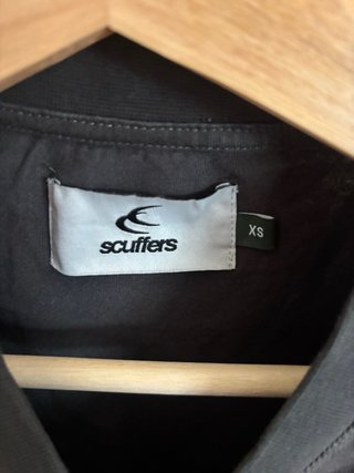 Camiseta Scuffers Negra