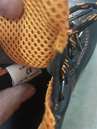Zapatos de seguridad Alba&n negros y naranjas