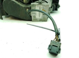 Faro izq ford 1435629 mondeo iii 2.0 tdci 23781351