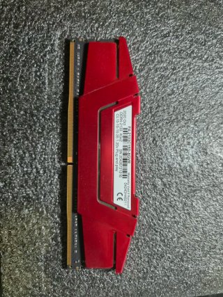 16GB DDR4 G.Skill Ripjaws V Roja