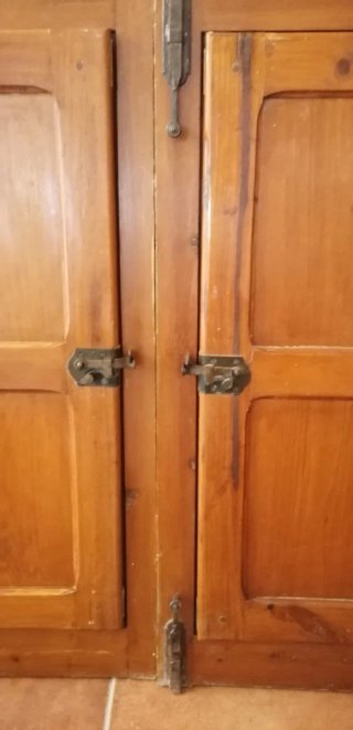 Ventana antigua de madera