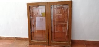 Ventana antigua de madera
