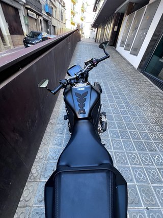 Honda CB650R Negra 2025 PRECIO NEGOCIABLE