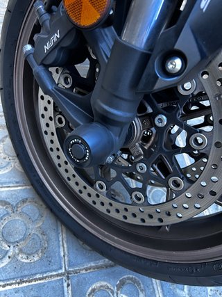 Honda CB650R Negra 2025 PRECIO NEGOCIABLE