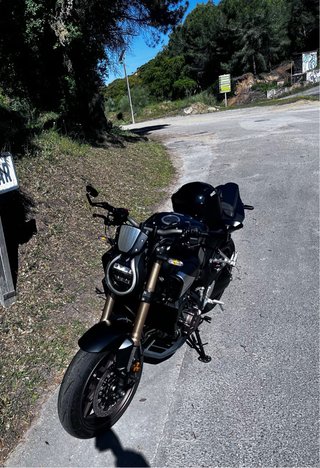 Honda CB650R Negra 2025 PRECIO NEGOCIABLE