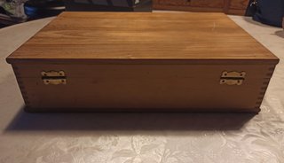 Caja de madera grande