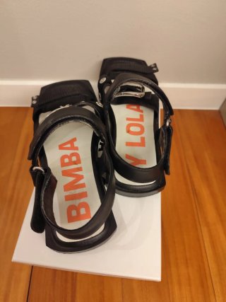 Sandalias Bimba y Lola Negras