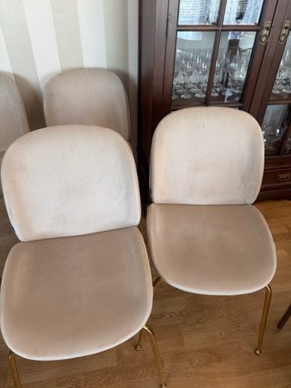 Sillas Terciopelo Beige Patas Doradas