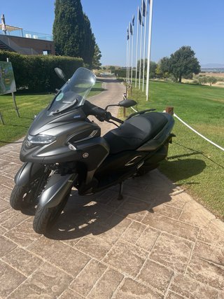 Yamaha Tricity 300 Gris