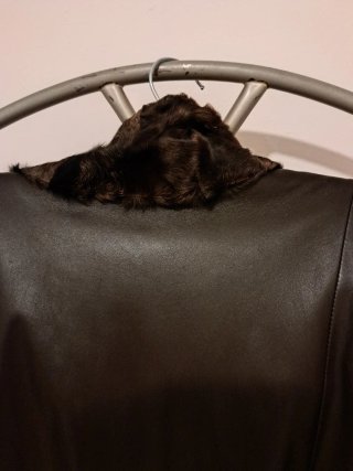 Chaquetón de piel CAMPOY marrón