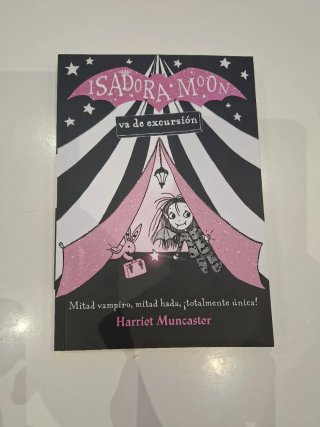 Colección de libros de Isadora Moon, del 1 al 11