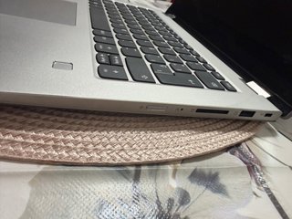 Lenovo Yoga Intel i3 8GB RAM 1TB