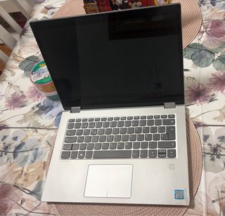 Lenovo Yoga Intel i3 8GB RAM 1TB