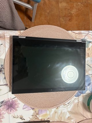 Lenovo Yoga Intel i3 8GB RAM 1TB